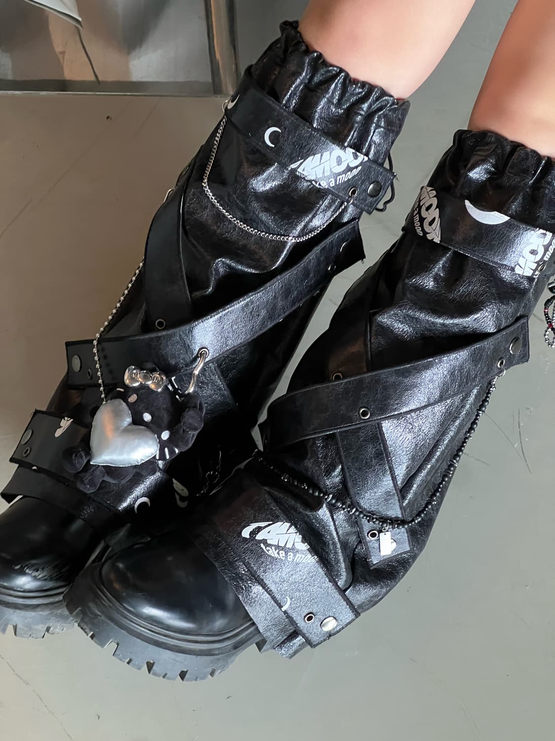 TAMOON LEG WARMER (Leather Ver.) 상품이미지3