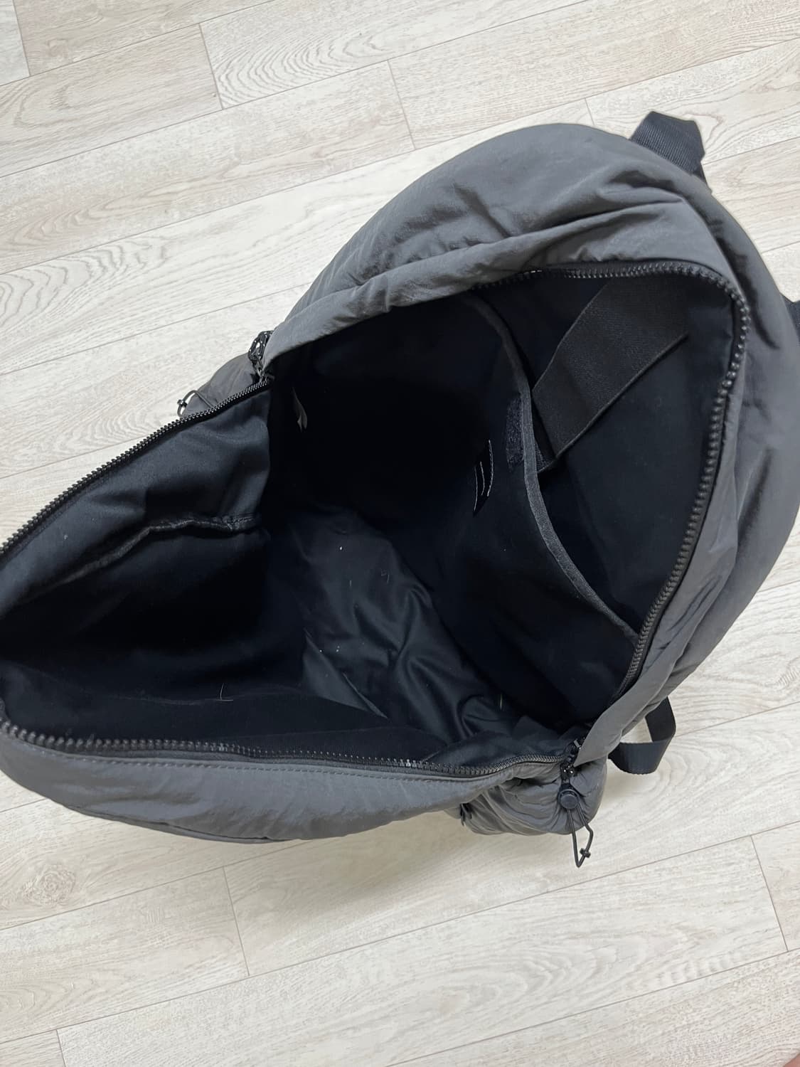 [OS] 커스텀멜로우 패디드 백팩 그레이 상품이미지10