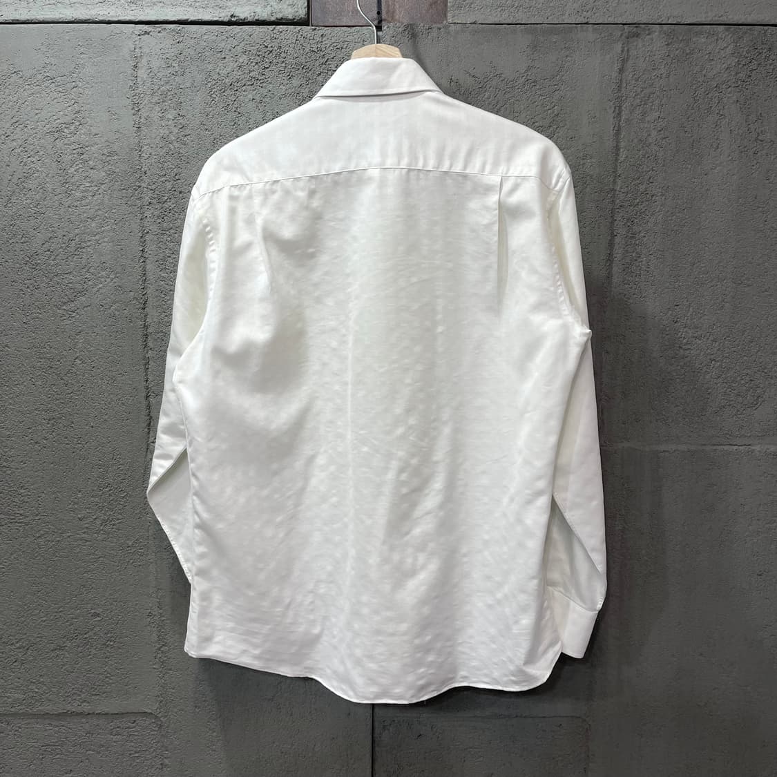 지방시 패턴 와이셔츠 상품이미지4