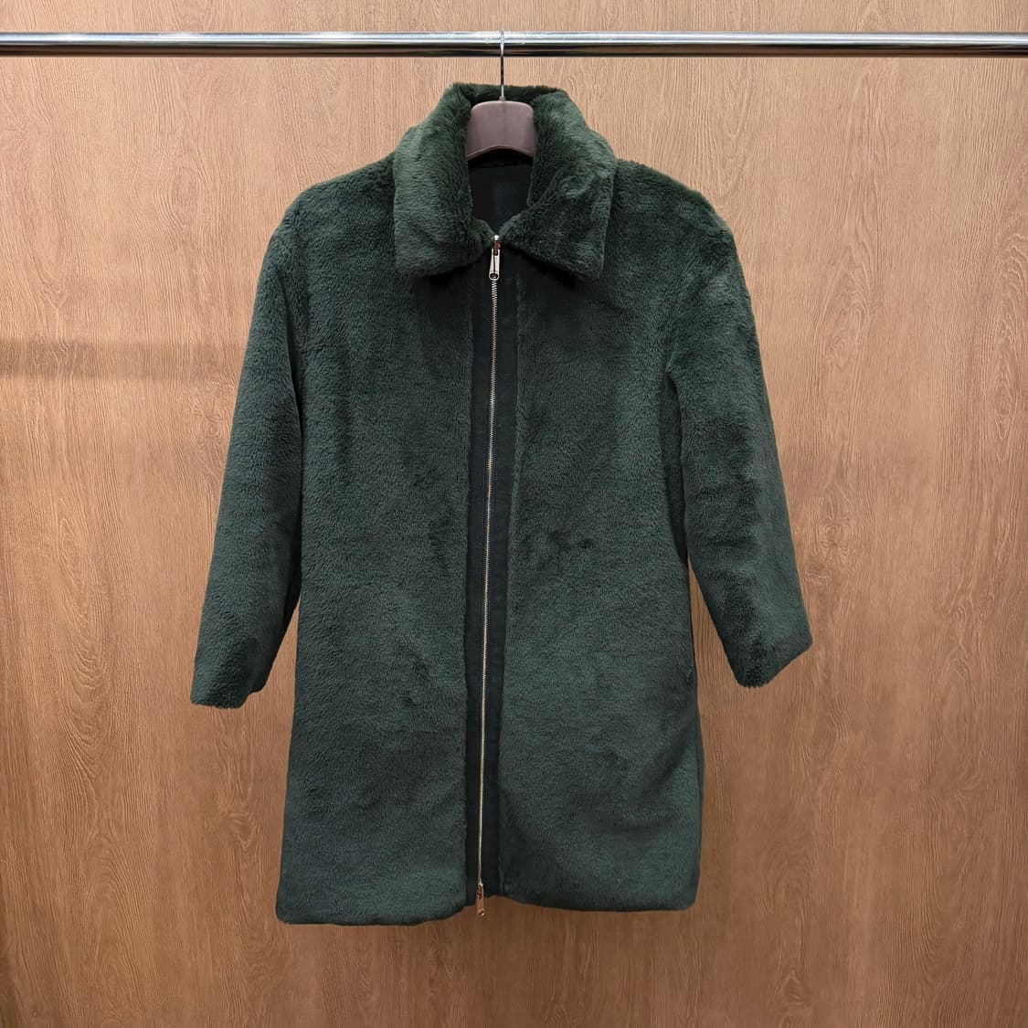 막스앤코 하프 퍼 코트 투웨이 지퍼 디테일 레귤러핏 그린 상품이미지2