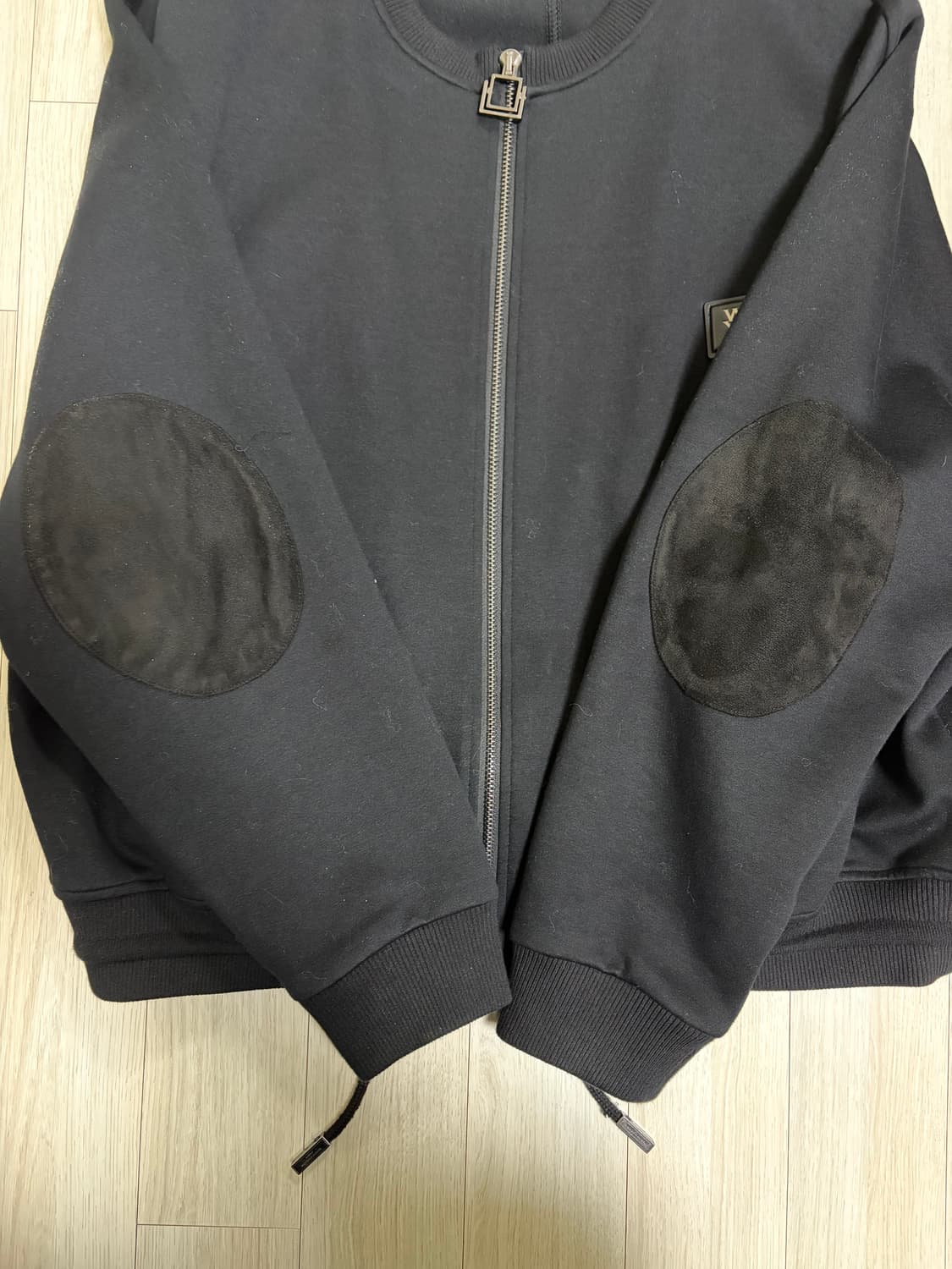 [48] 우영미 블랙 집업 스웨트셔츠 상품이미지4