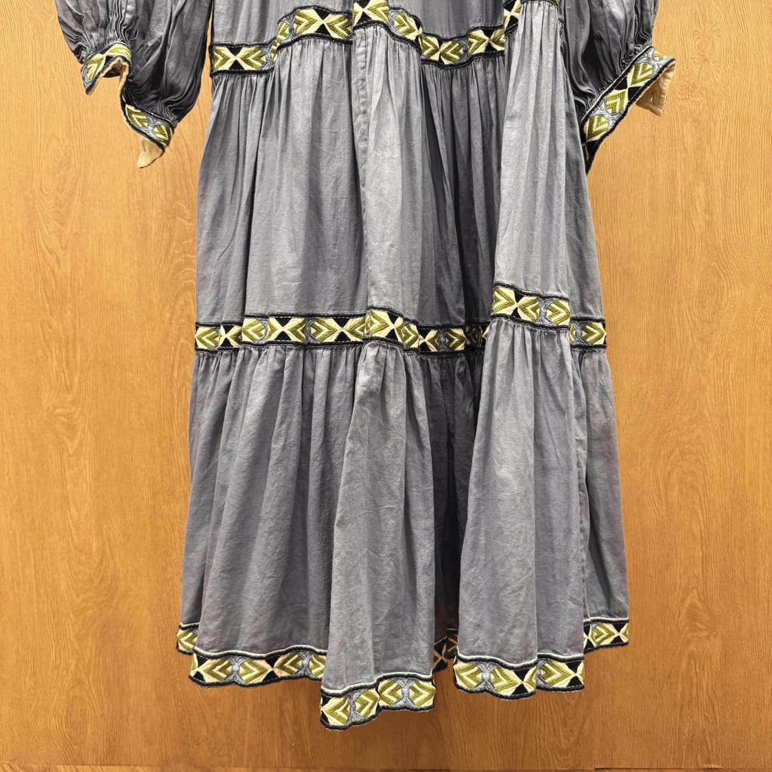 토리버치 자수 트리밍 보헤미안 티어드 원피스 볼륨소매 셔링 디테일 블루 상품이미지5