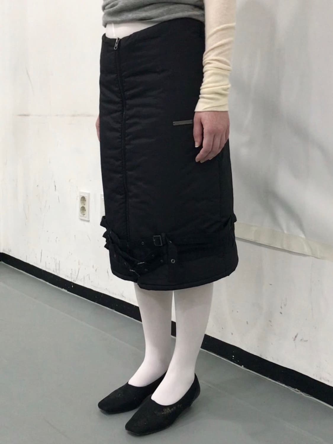 에옹쓰 패디드 스커트 Eonts tirebell padded skirt 상품이미지2