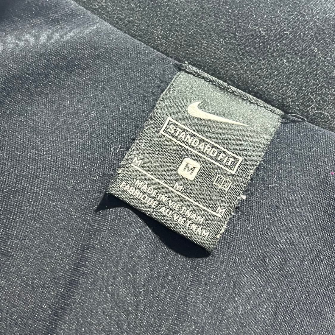 나이키 러닝 윈드브레이커 상품이미지3