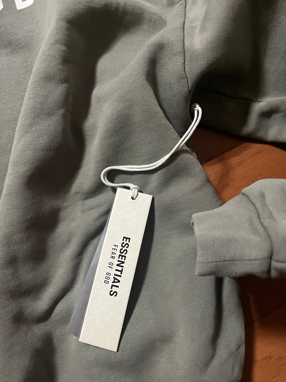 Fear of God Essential 후드티 새상품 상품이미지2