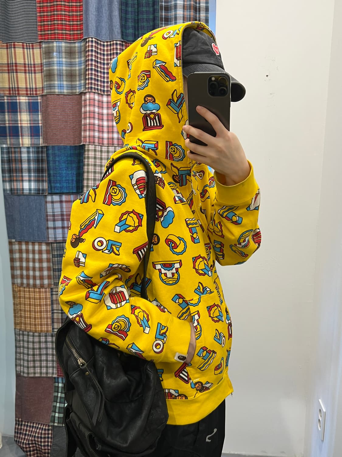 베이프 마일로 옐로우 후드집업 상품이미지1