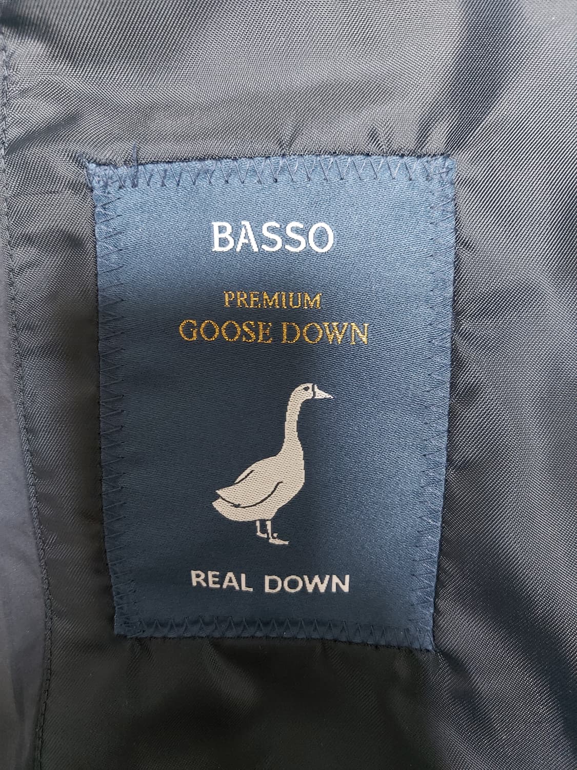 BASSO 옴므 프리미엄 구스다운 패딩 코트(105)새상품

 상품이미지7