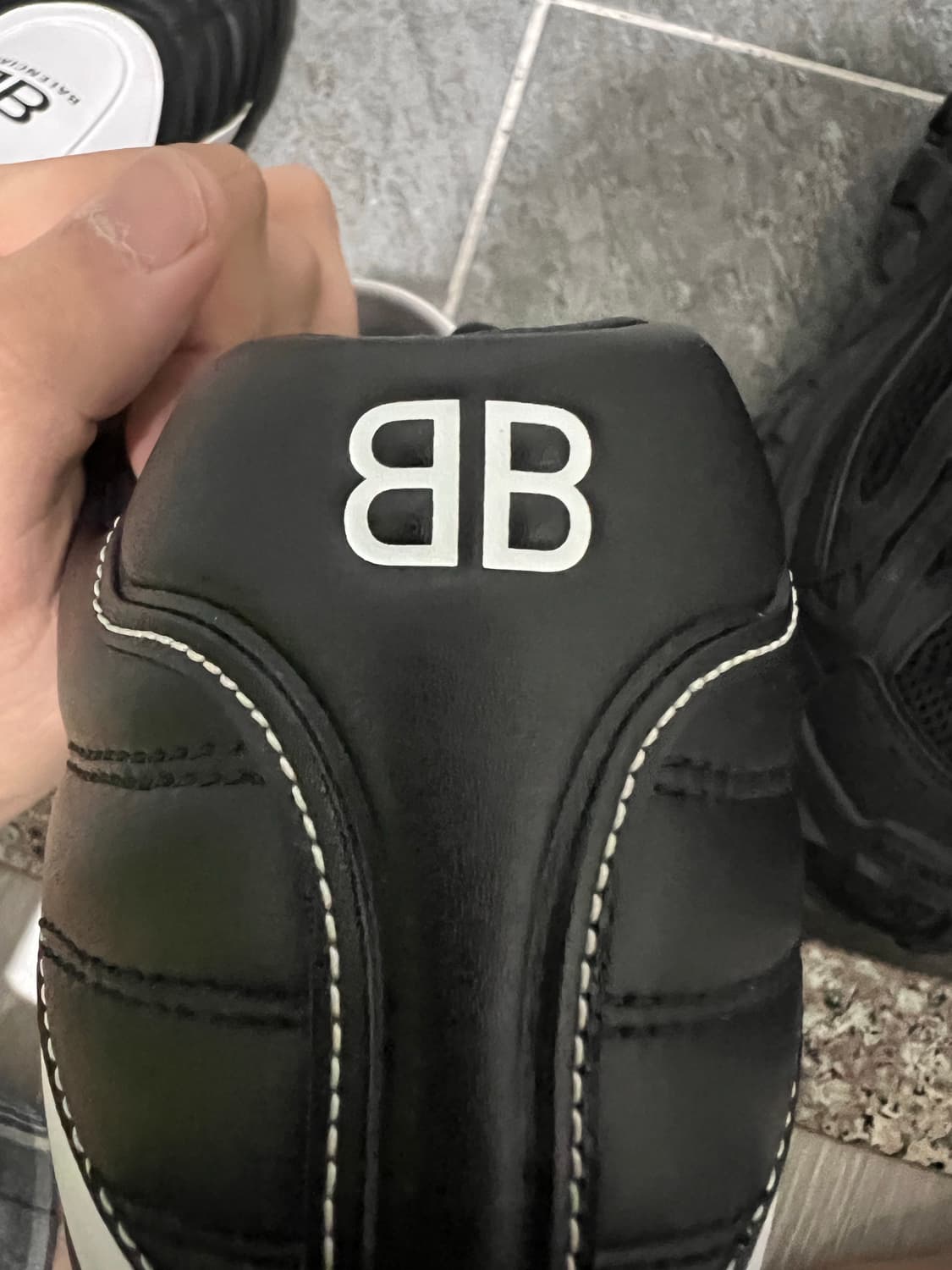 발렌시아가 젠 스니커즈 43 상품이미지6