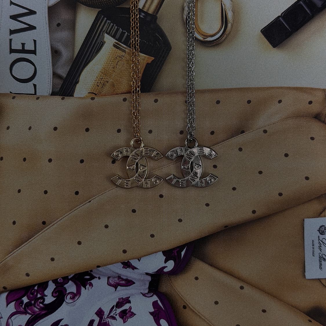 샤넬 레터링 음각 CC 목걸이 상품이미지1