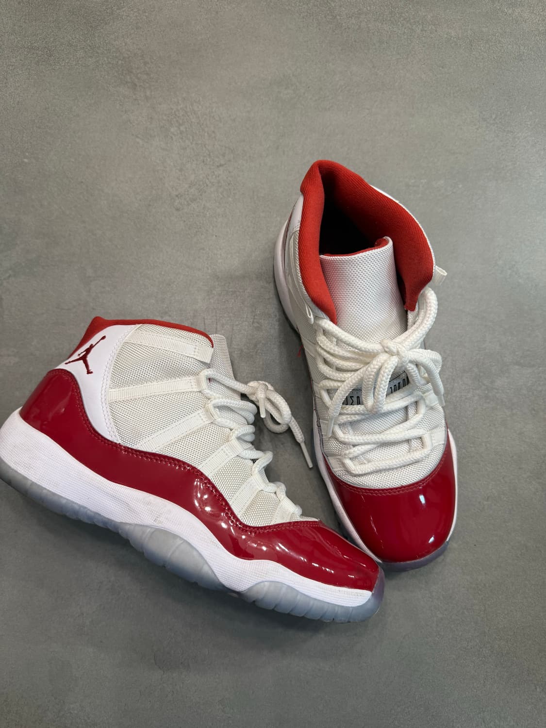 조던 11 레트로 바시티 레드 상품이미지1