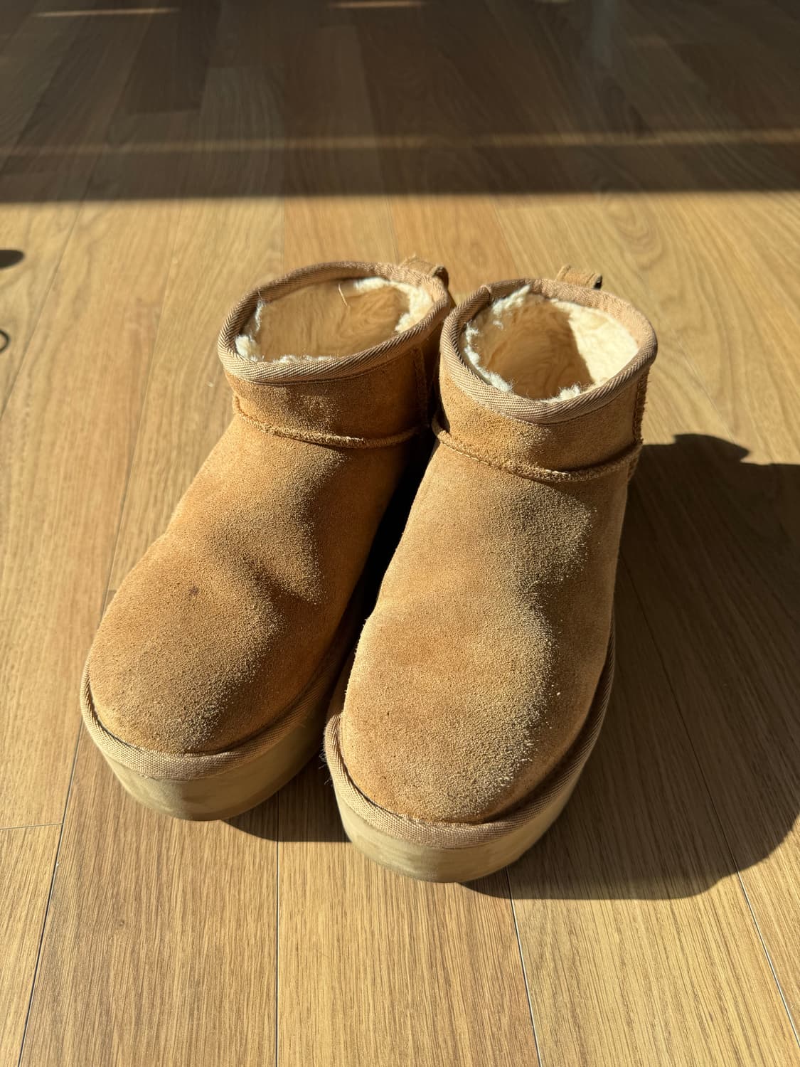 [UGG] 어그 플랫폼 미니 부츠 US7 상품이미지3