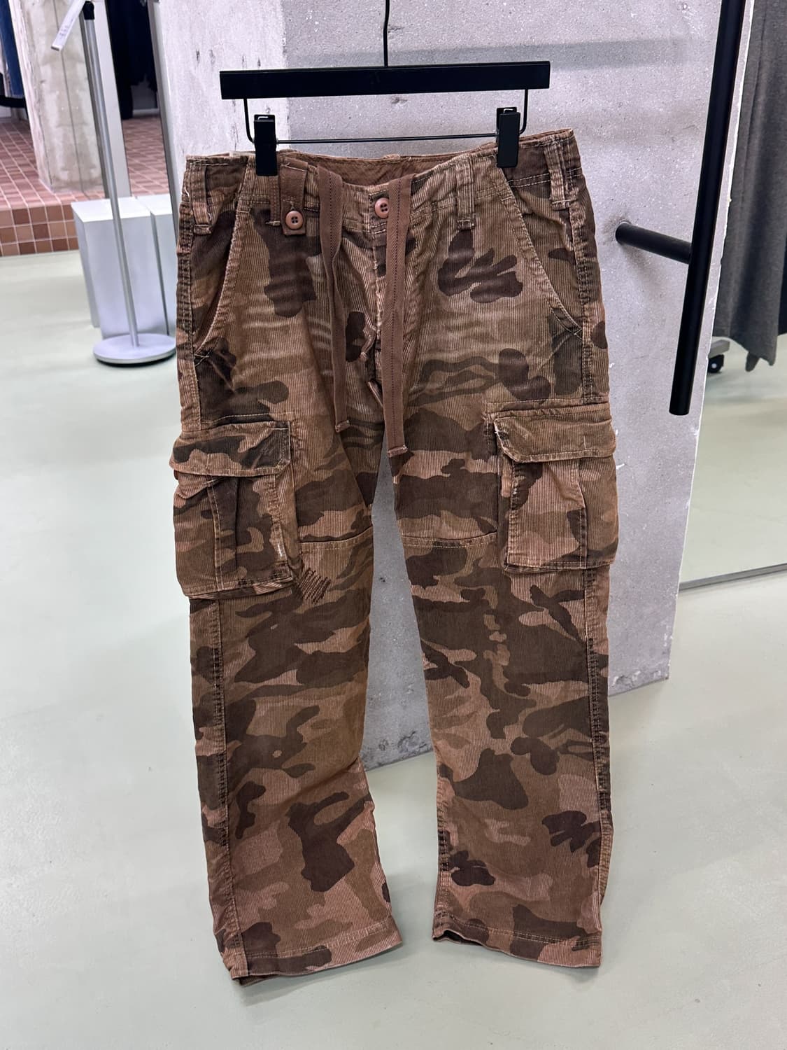 camo corduroy cargo pants 상품이미지1