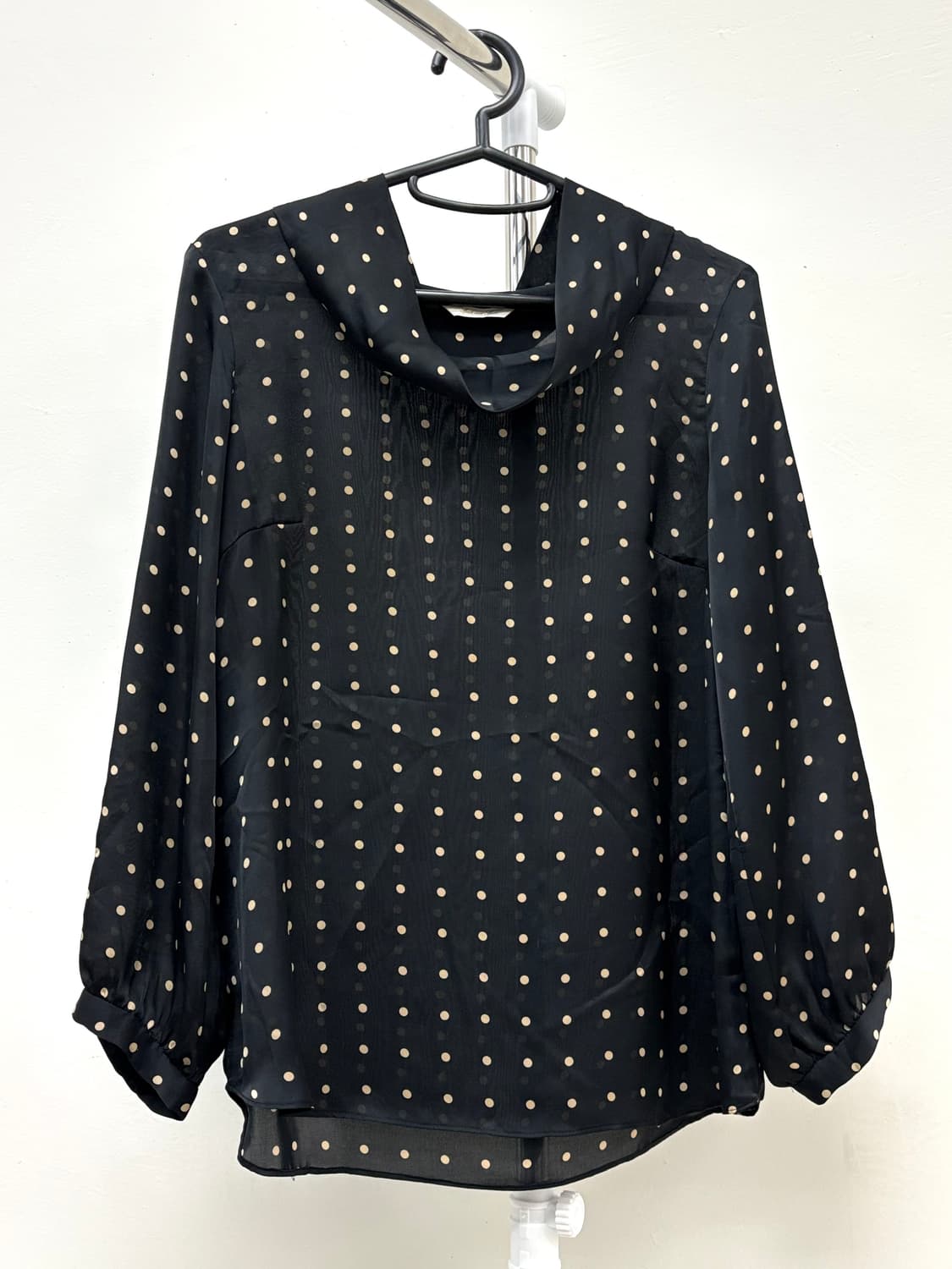 빈티지 블랙 도트 블라우스 상품이미지6