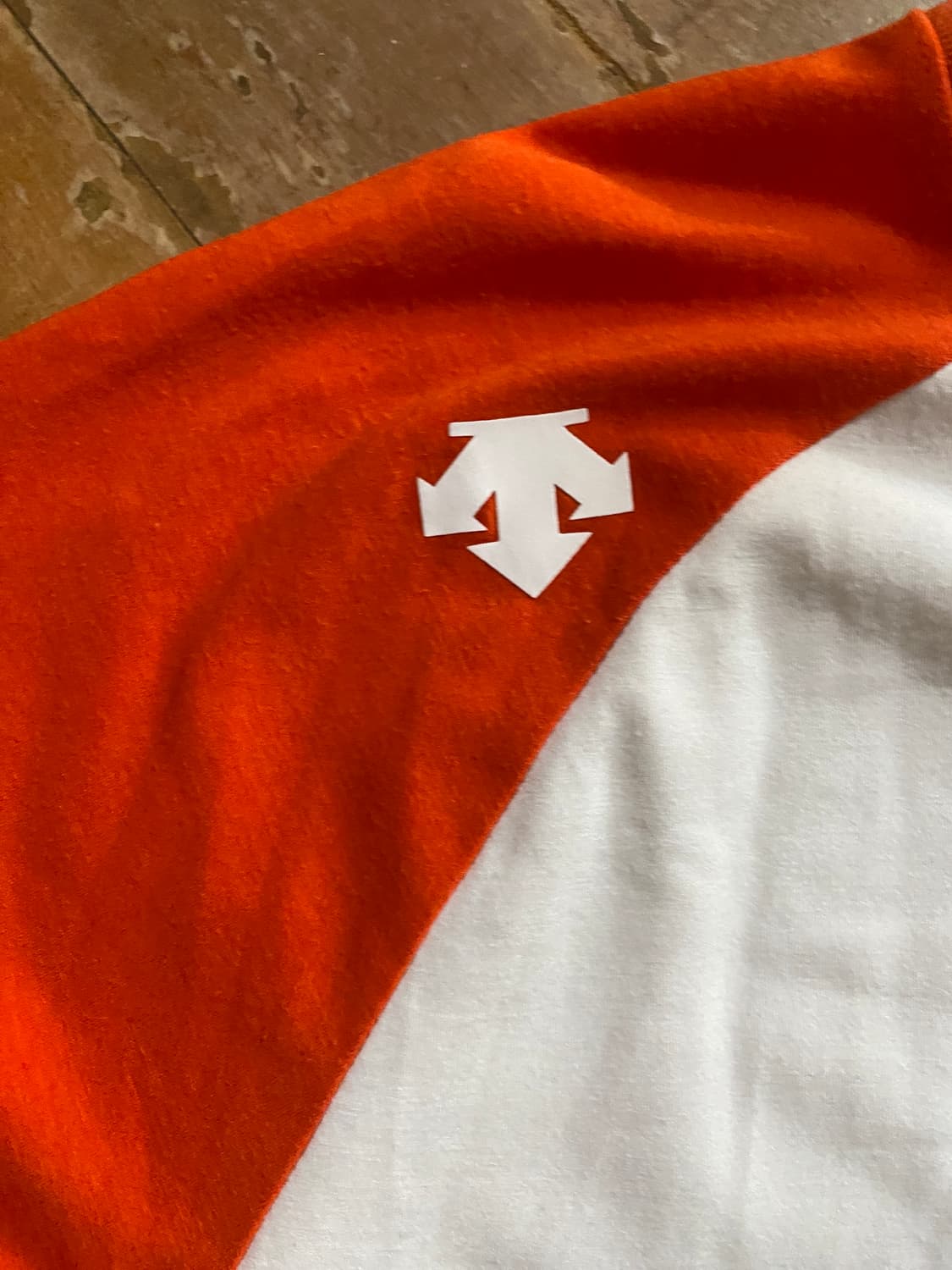 데상트 오렌지 라글란 긴팔 티셔츠 2XL(110) 상품이미지5