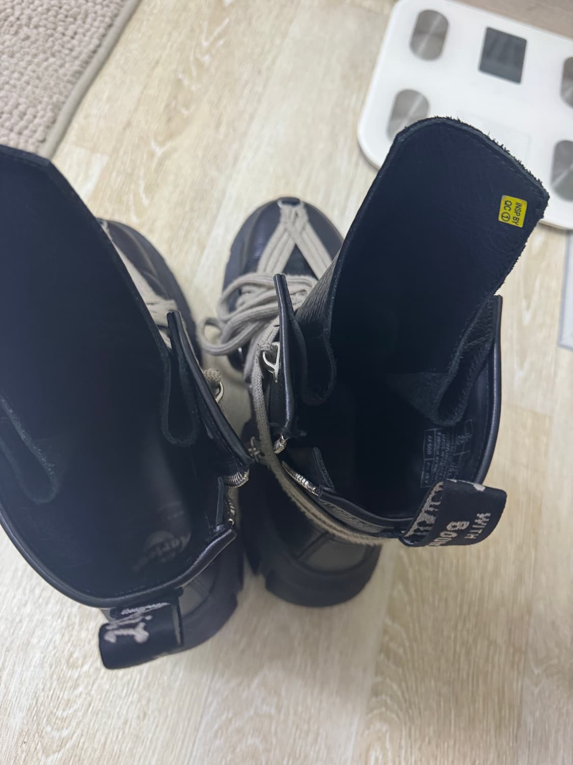 릭오웬스 닥터마틴 1460 DMXL 메가레이스 280 상품이미지3