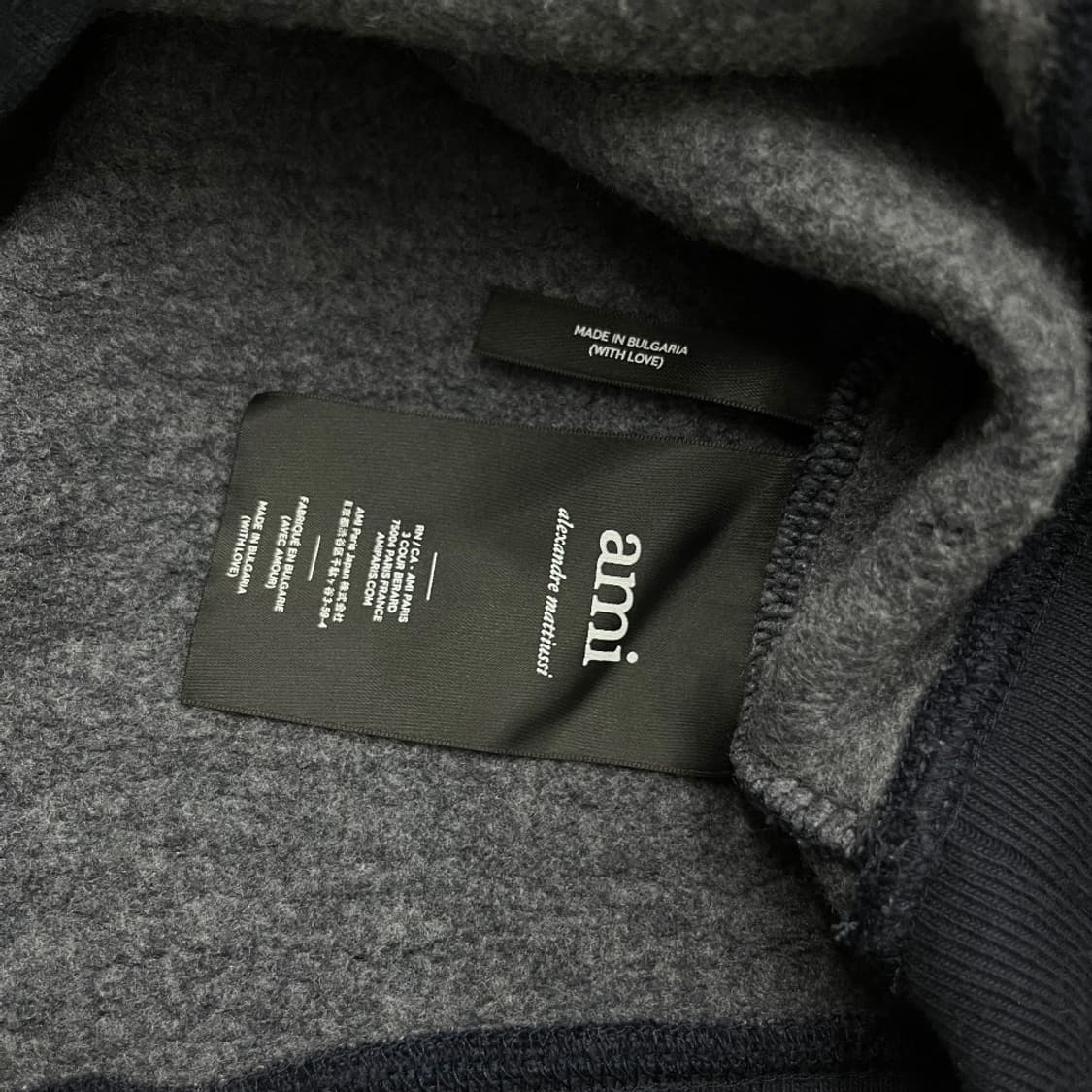 아미 레드 하트로고 네이비 맨투맨 상품이미지6