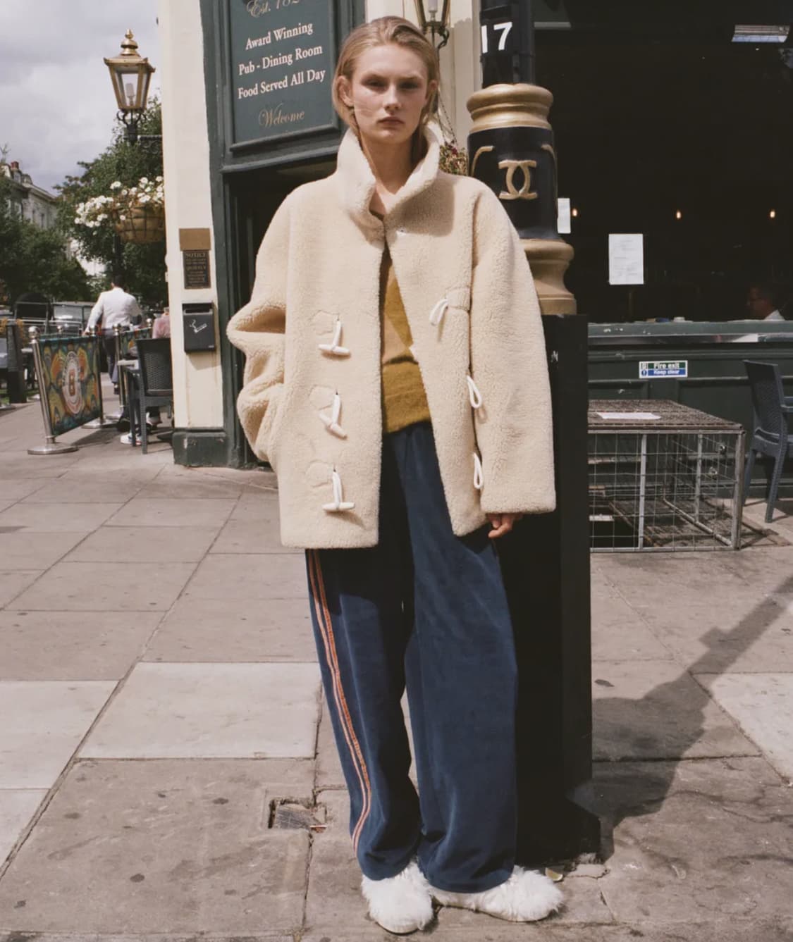 엔오르 벨벳 트랙 팬츠  상품이미지1