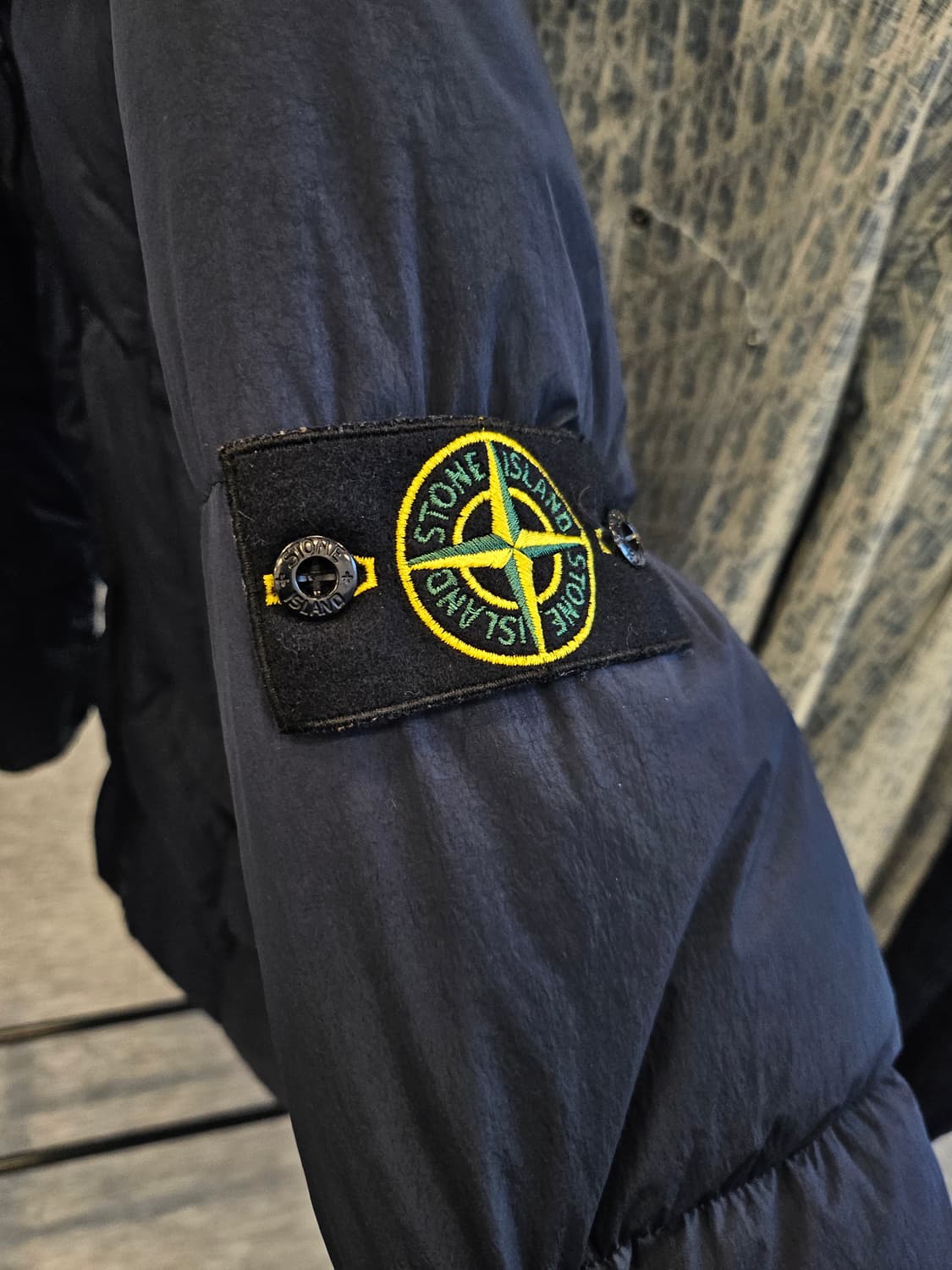 스톤아일랜드 크링클랩스 패딩
S사이즈 상품이미지4