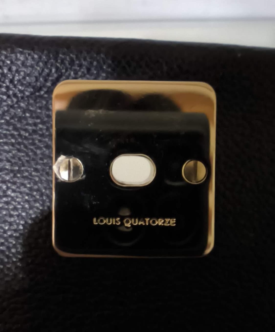 루이까또즈 금장 체인 숄더백 겸용 미니크로스백 상품이미지5