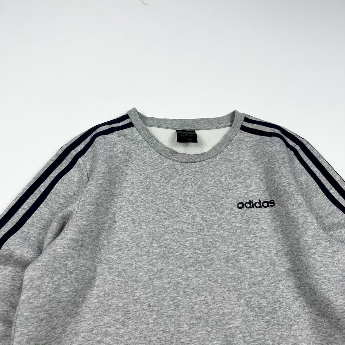 아디다스 오리지널 그레이 크루넥 맨투맨 (L) 상품이미지1