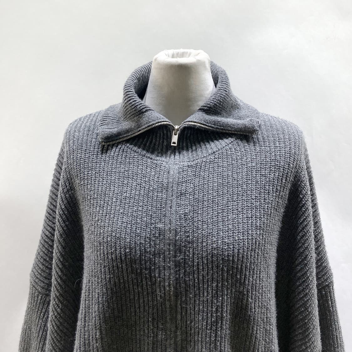 어반드레스 여성루즈핏니트집업 그레이 F  상품이미지2