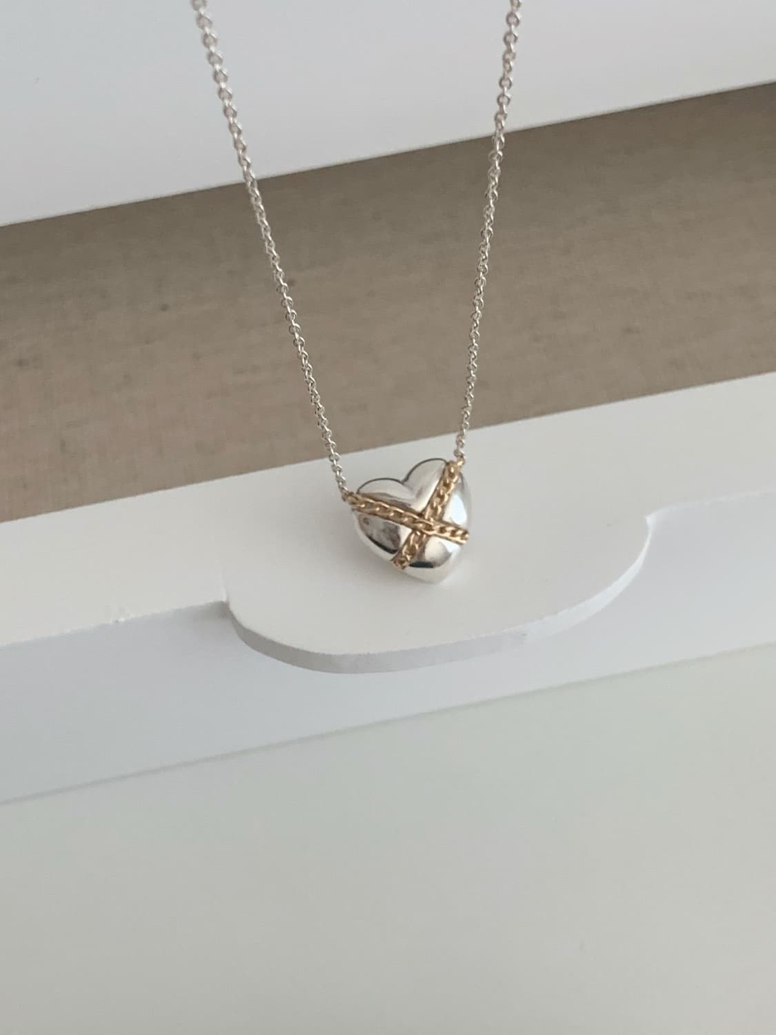[ 티파니앤코 ]  하트 크로스 체인 18k 골드 콤비 목걸이 상품이미지2