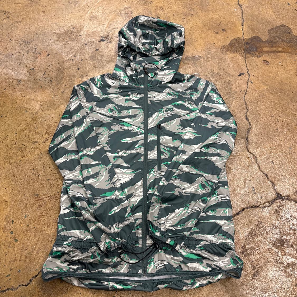 [정품/85,M] 나이키 카모플라쥬 바람막이 후드 자켓 b15 상품이미지2