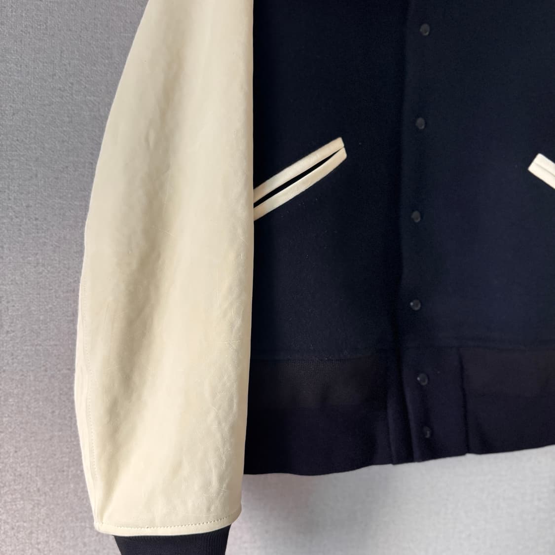 3)비즈빔 24ss Varsity jkt(horse hide) 상품이미지2