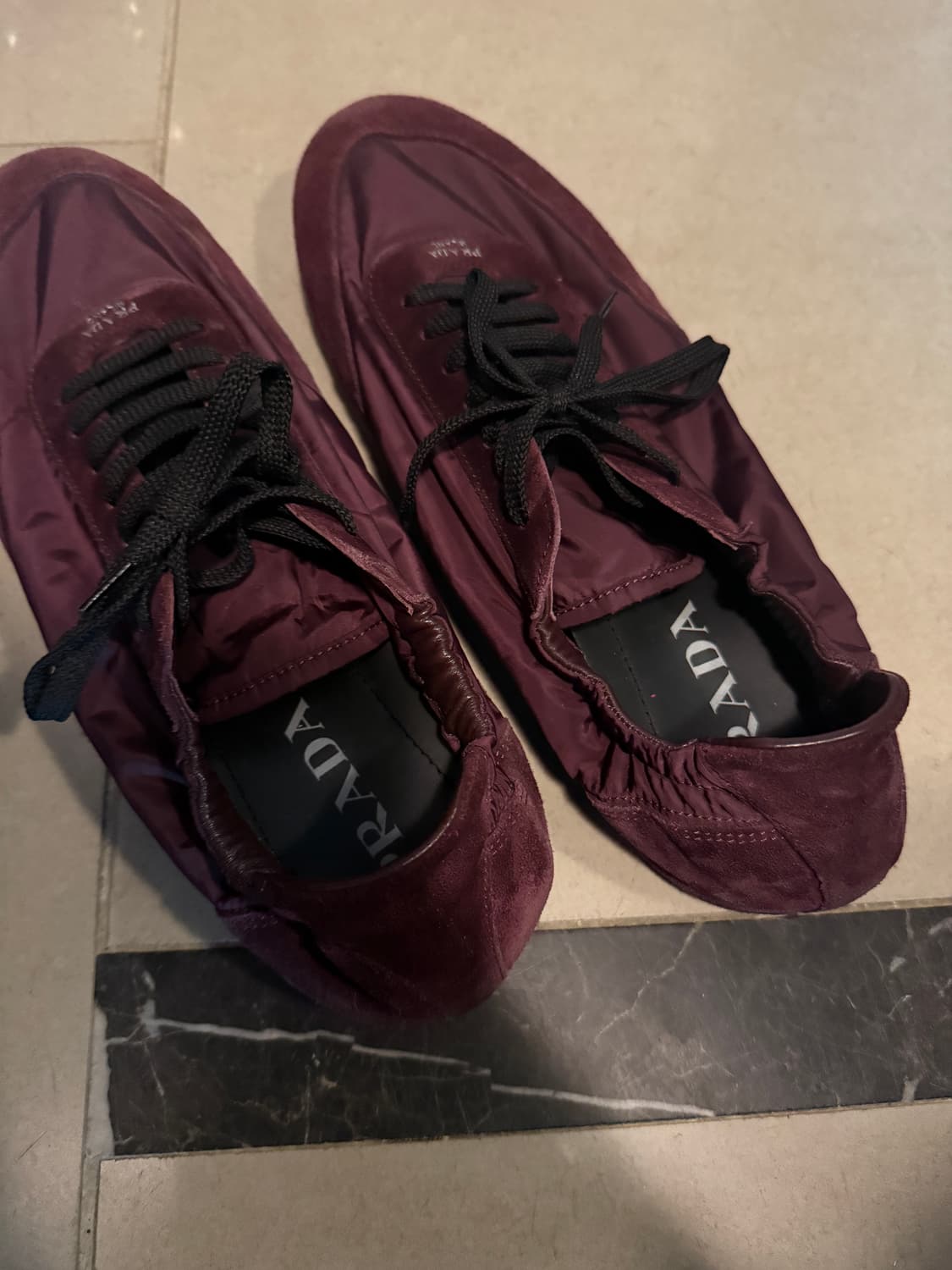 프라다 컬랩스 버건디 상품이미지2