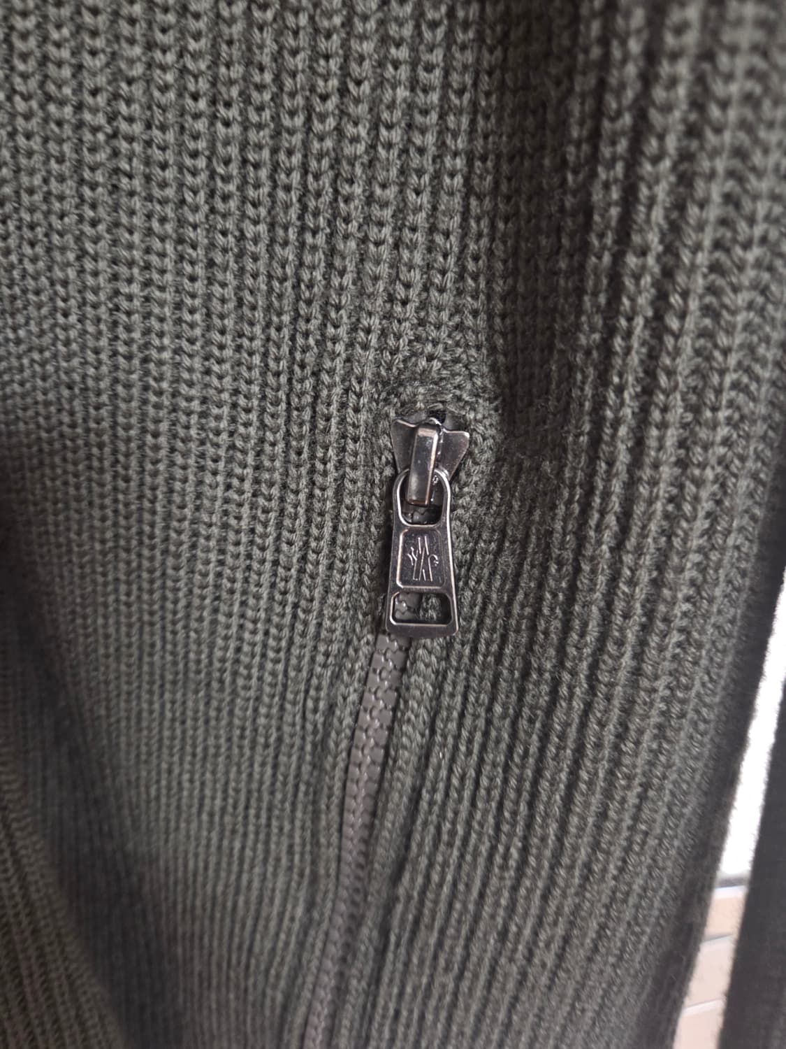 몽클레어 후드 니트 가디건 올리브 상품이미지3