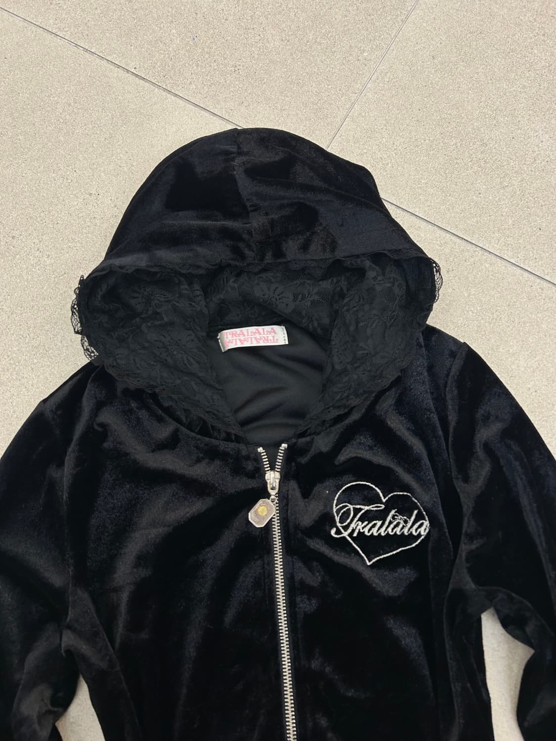 트랄라 레이스 벨벳 후드집업 상품이미지2