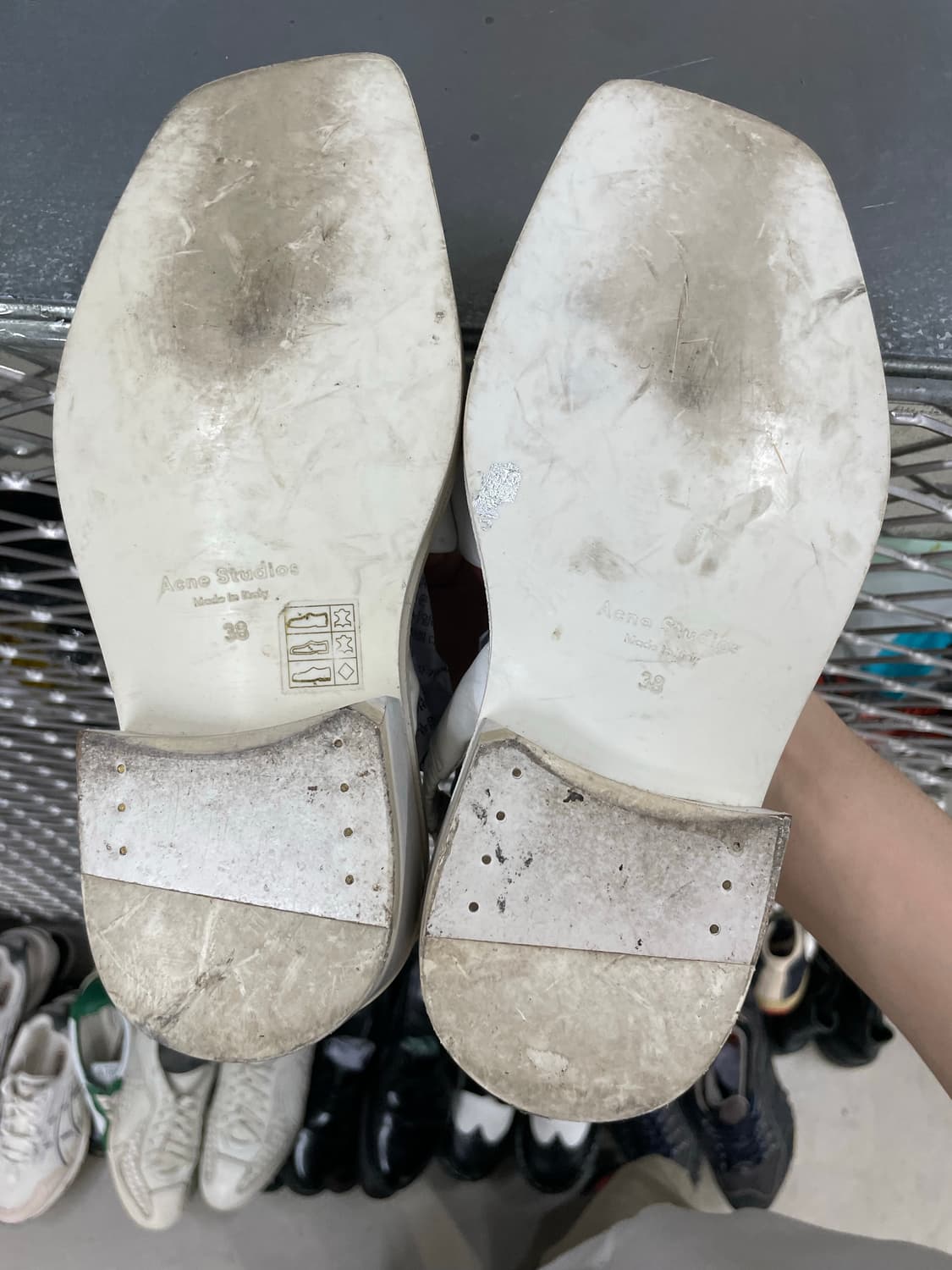 아크네 스튜디오 네미 화이트 샌들 38 상품이미지6