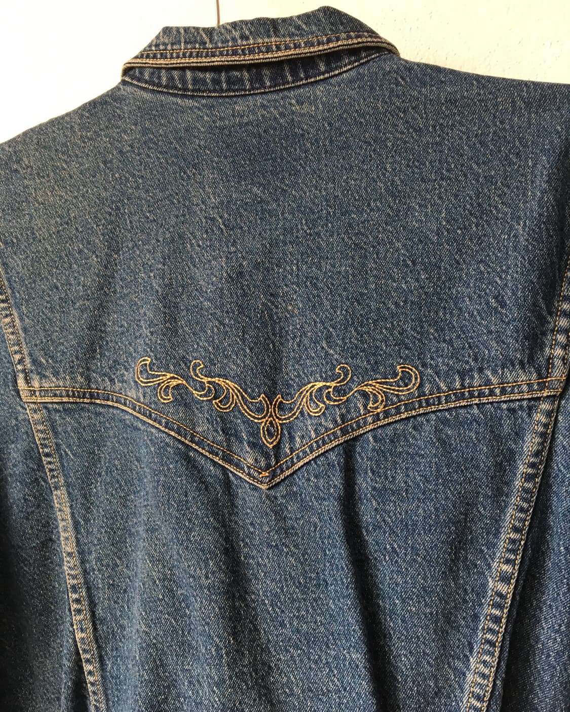 Tribal embroidery point denim jacket 상품이미지4