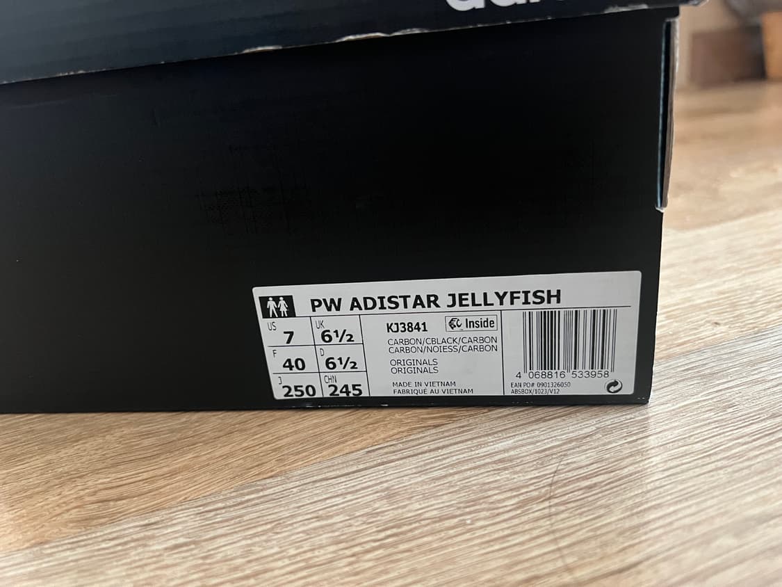 250)새상품 아디다스X퍼렐 윌리엄스 아디스타 젤리피쉬 트리플 블랙 상품이미지7