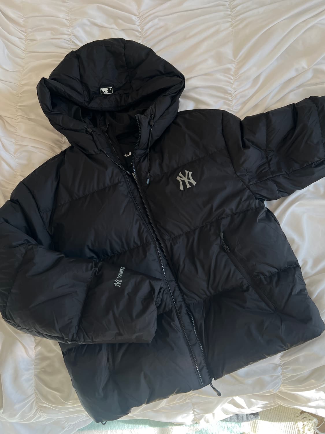 [새상품] mlb 베이직 커브 패딩 상품이미지3