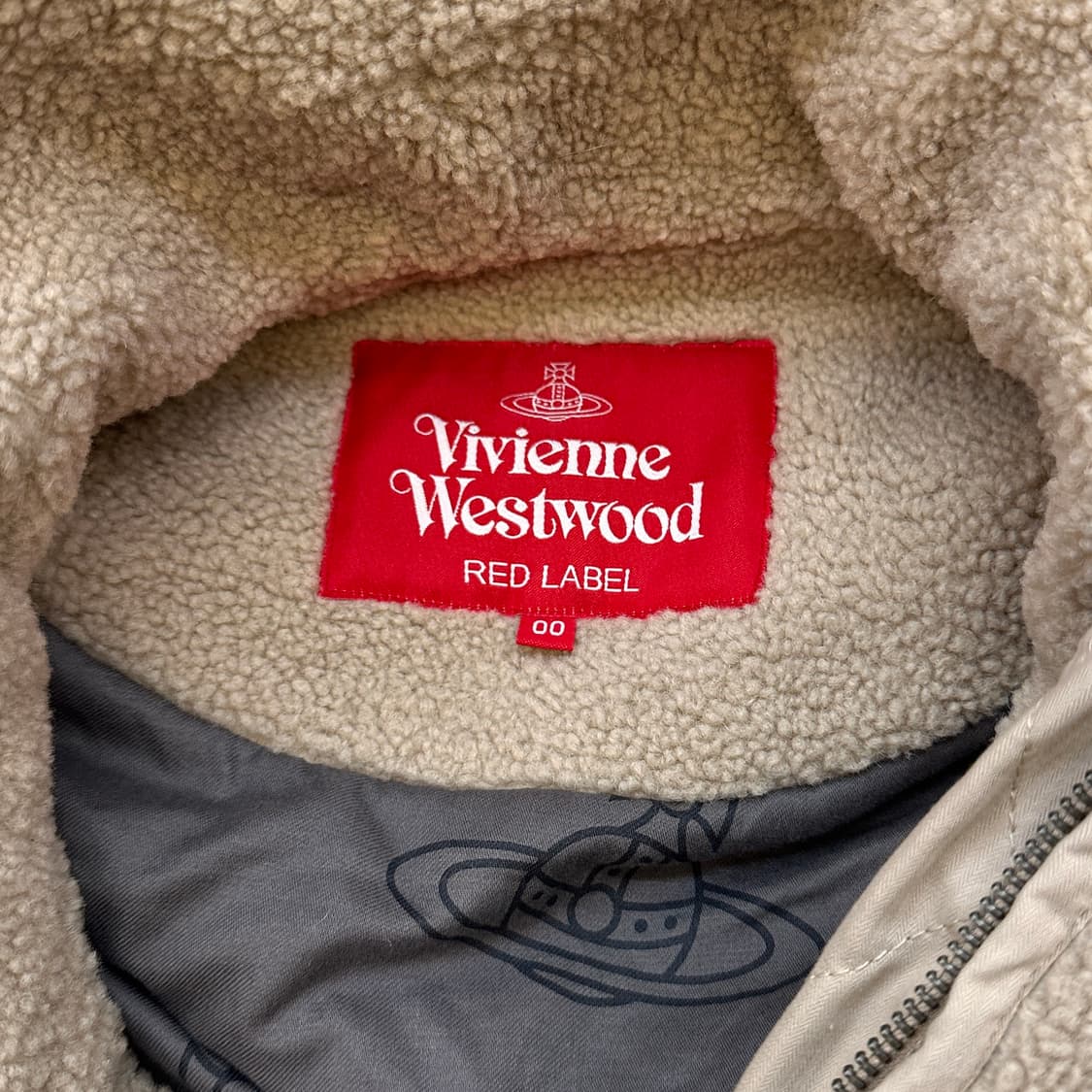 비비안웨스트우드 보아 빅패치 자켓 상품이미지4