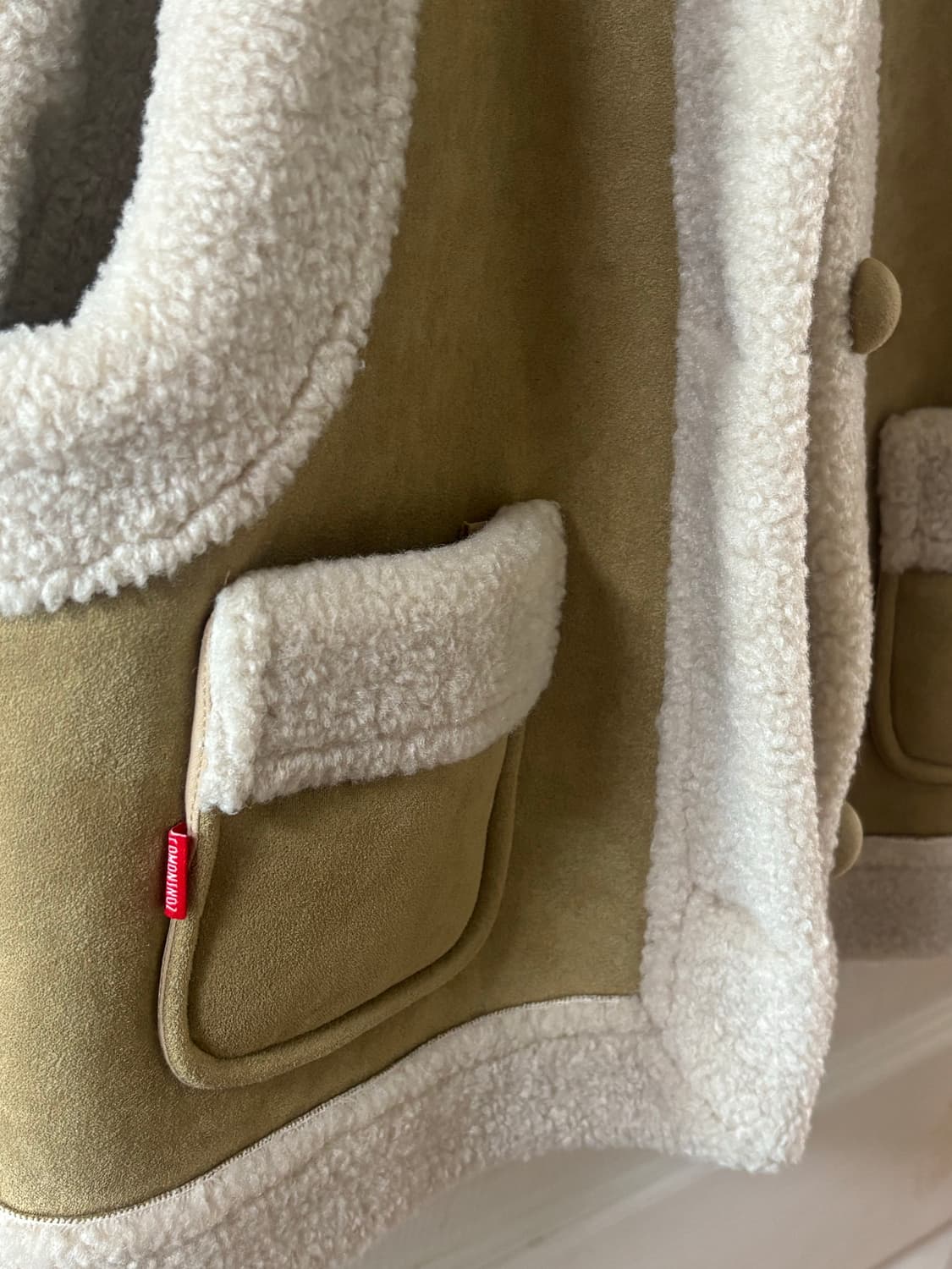 comoninoz 양털무스탕 조끼 베이지브라운 상품이미지3