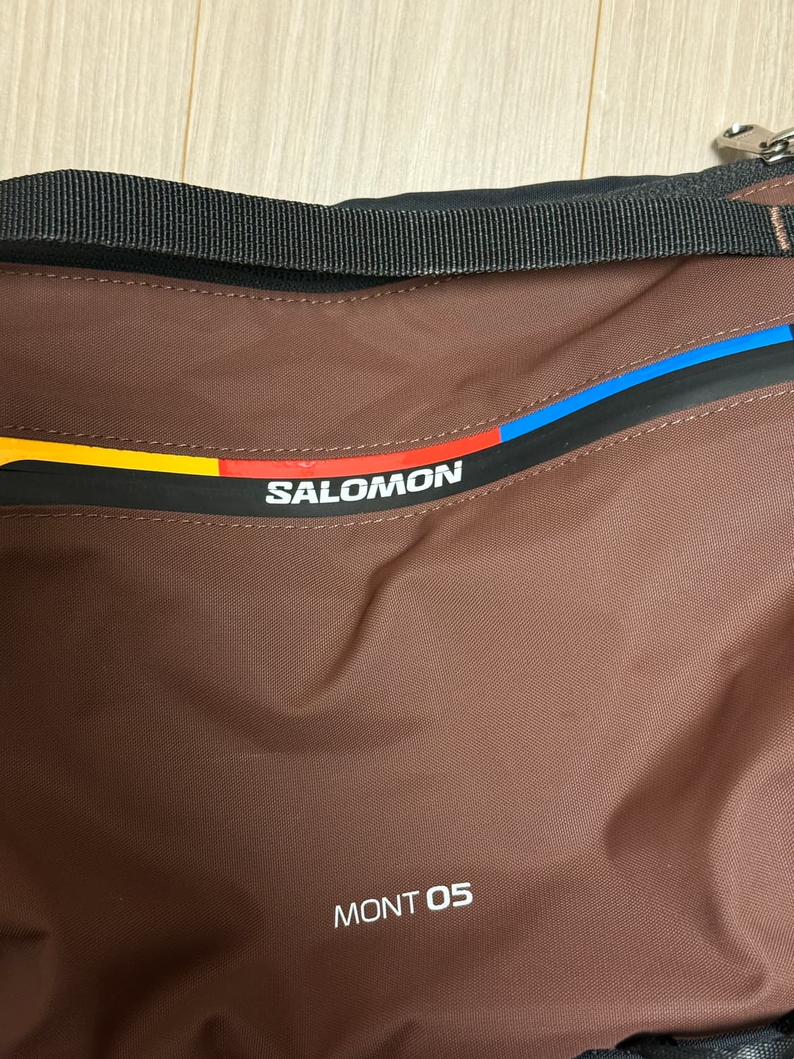살로몬 몽트 5L 크로스백 브라운 상품이미지2