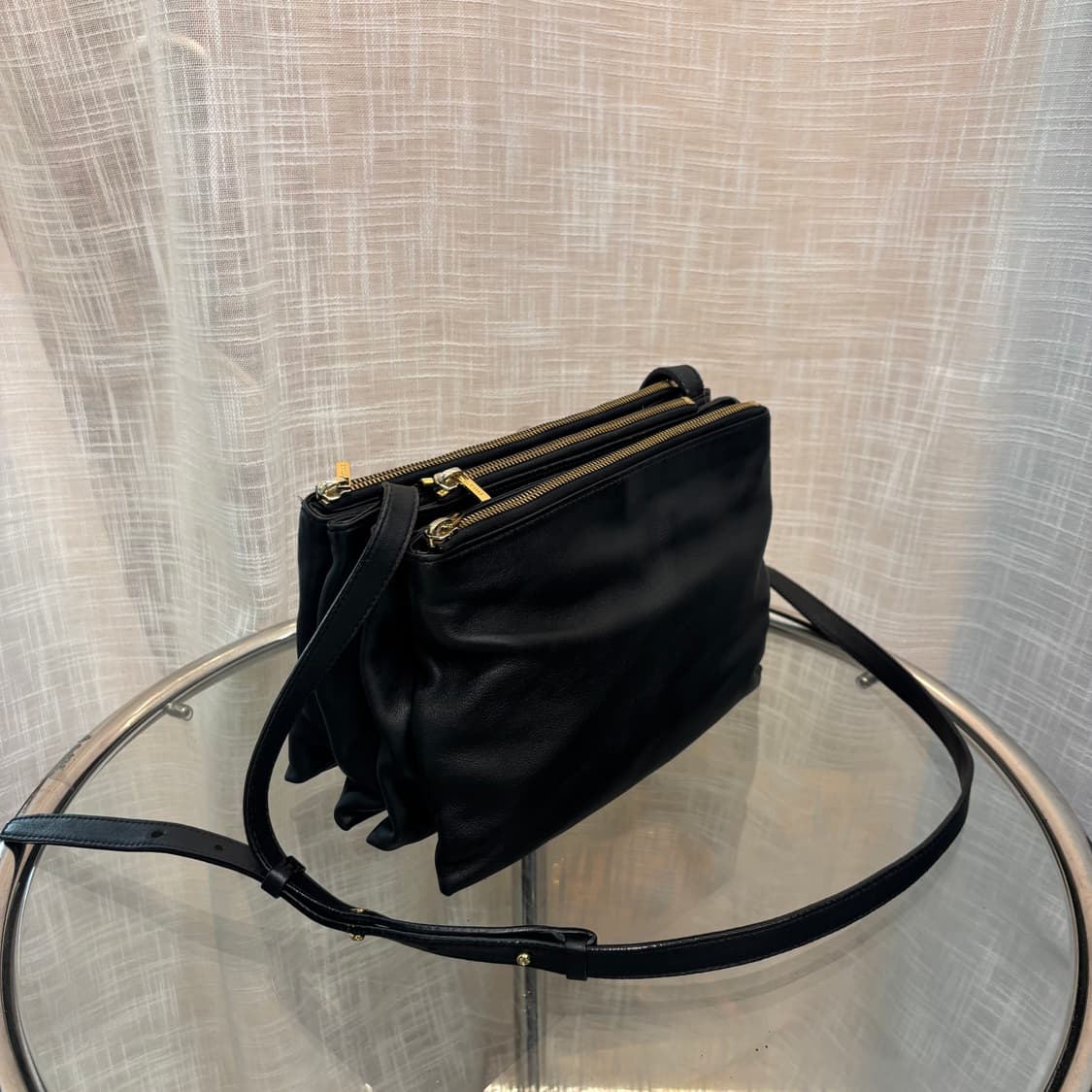 정품 한섬 타임 소가죽 크로스백     상품이미지4