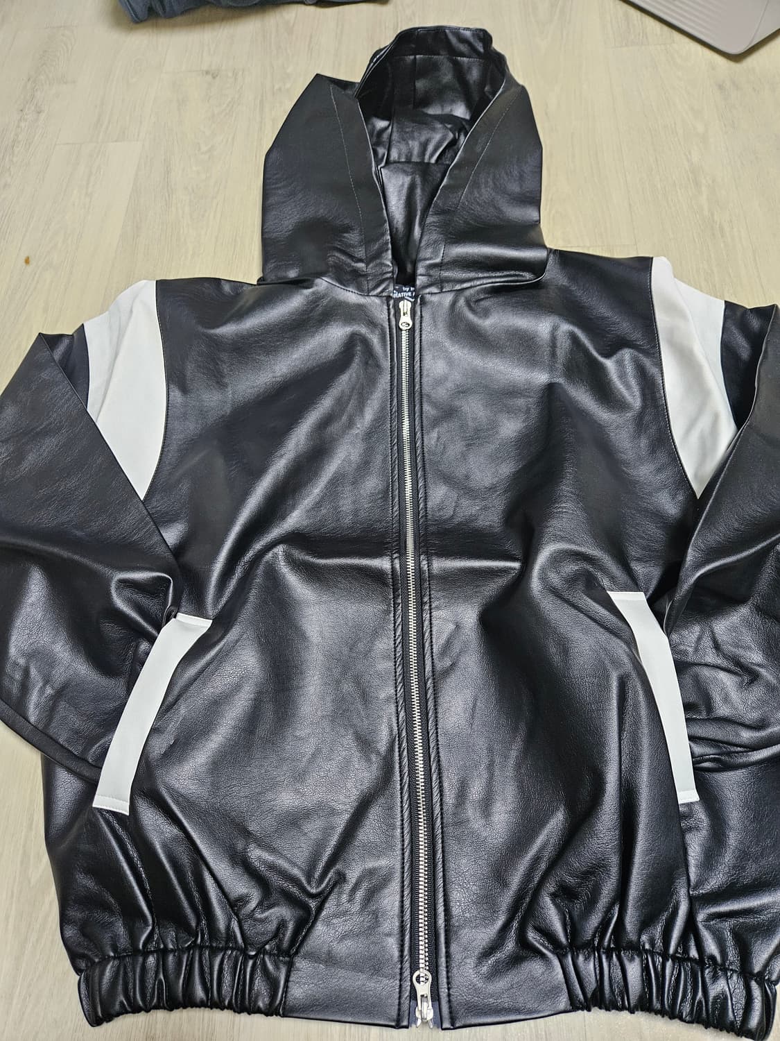 가죽 자켓 판매합니다 상품이미지1