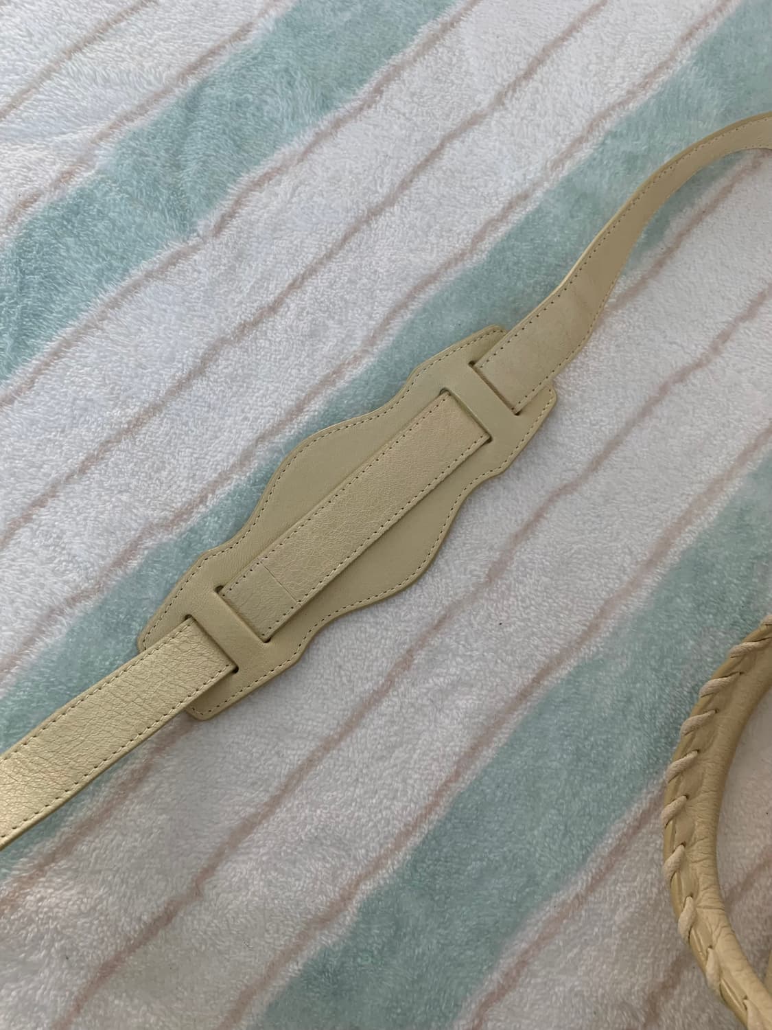 발렌시아가 모터백 트위기 레몬 컬러 희귀 상품이미지10