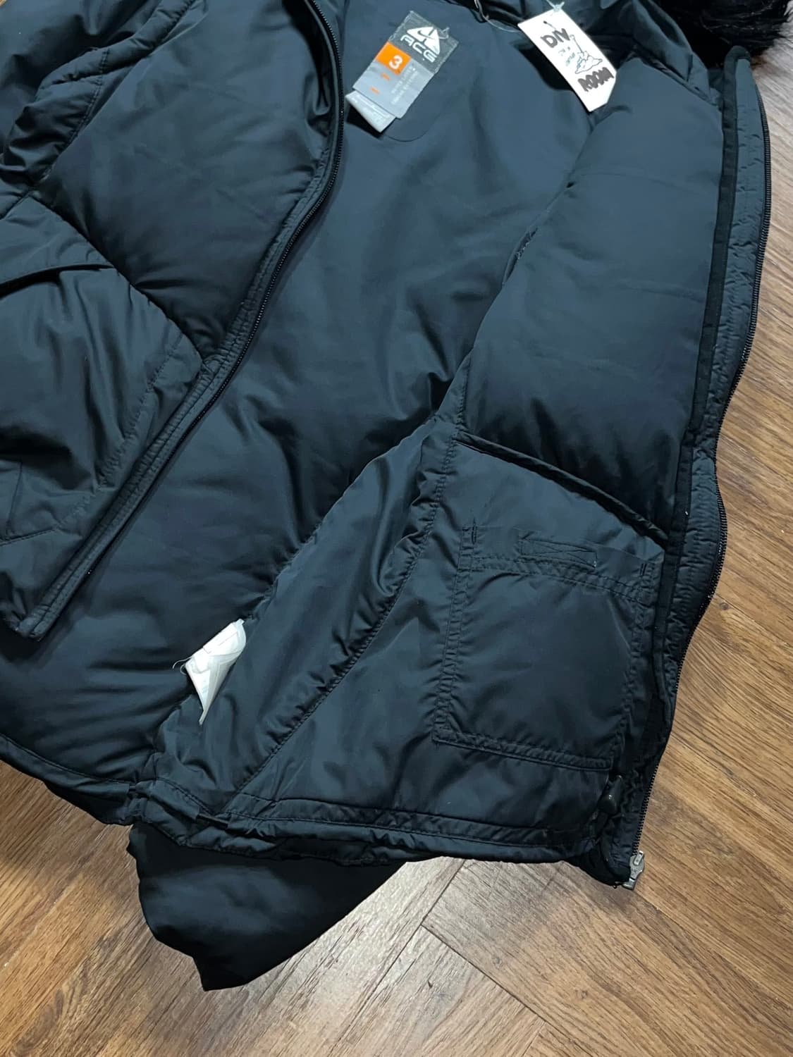 나이키 ACG 퍼 패딩 상품이미지4