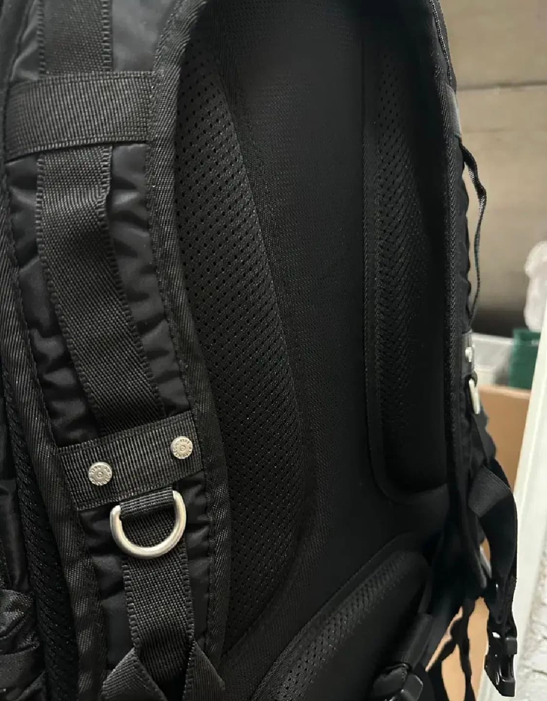 엔더슨벨 테크니컬 베를린백팩 팝니다 상품이미지5