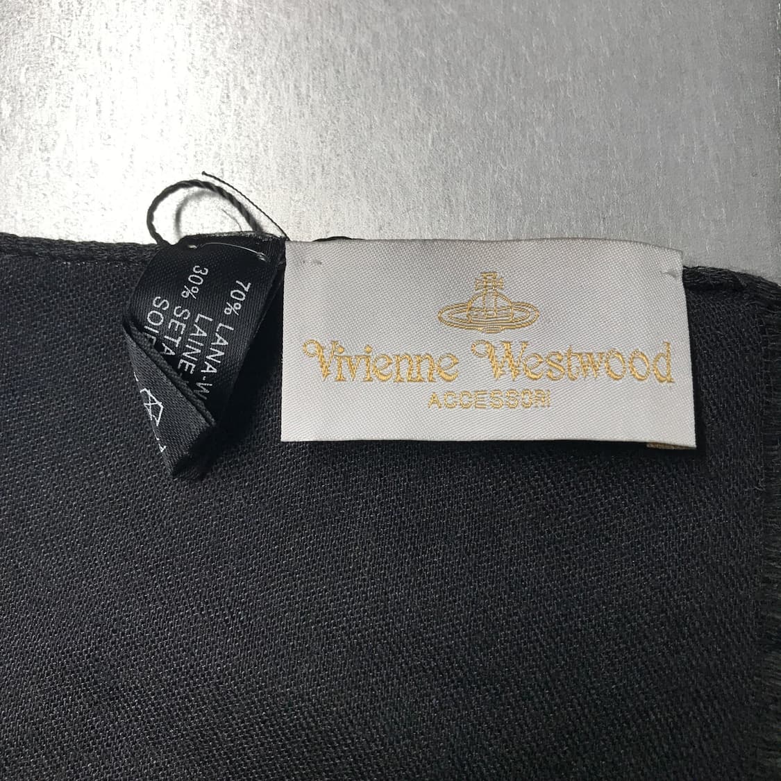 비비안웨스트우드 블랙 스카프 상품이미지5