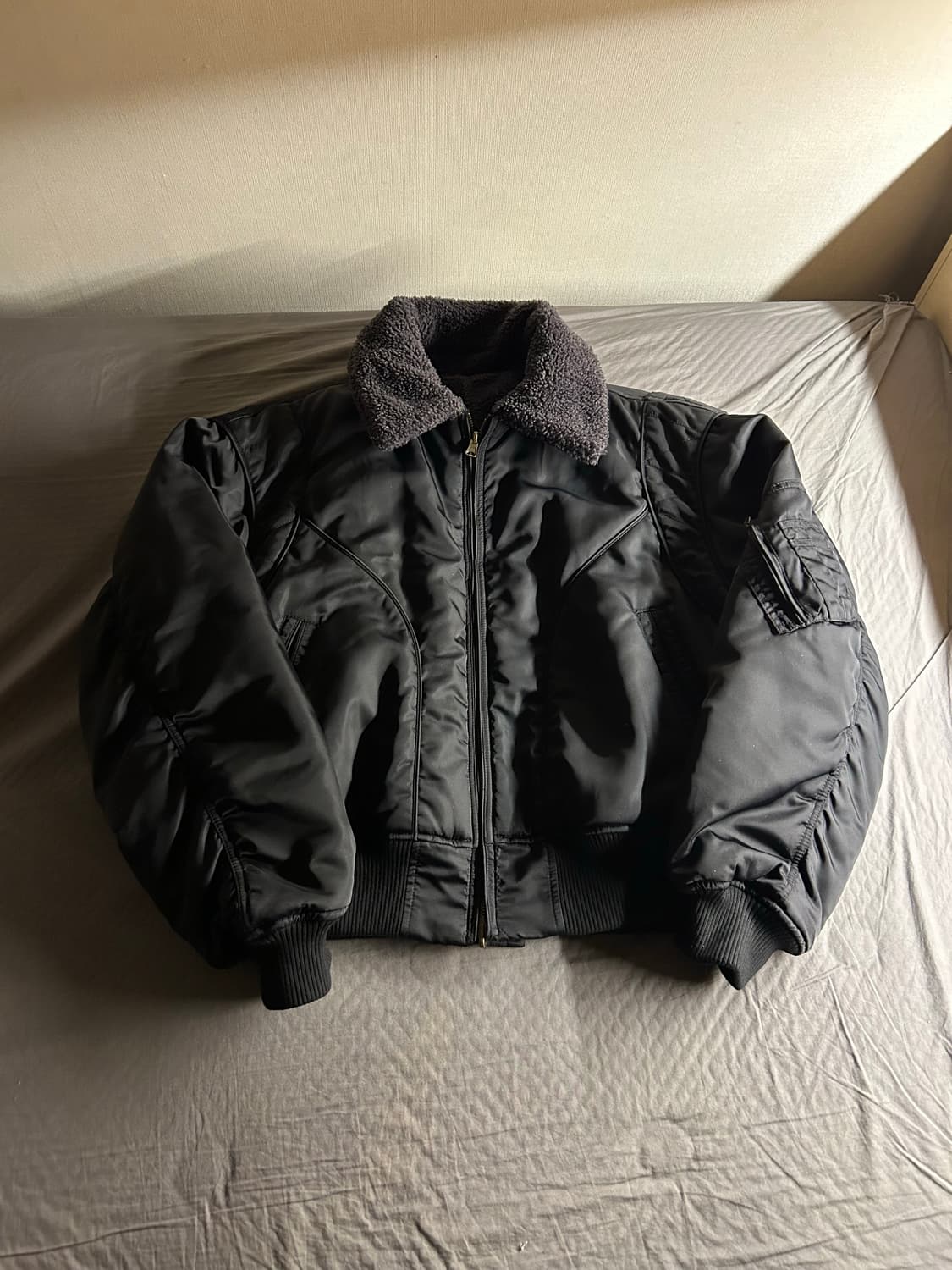 쿠어 CWU 리버시블 플라이트 봄버 24fw 상품이미지1