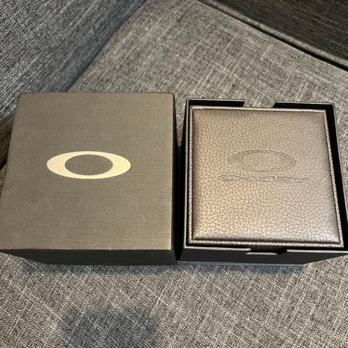 오클리 홀샷 블랙 스텔스 리미티드 에디션 시계 상품이미지6