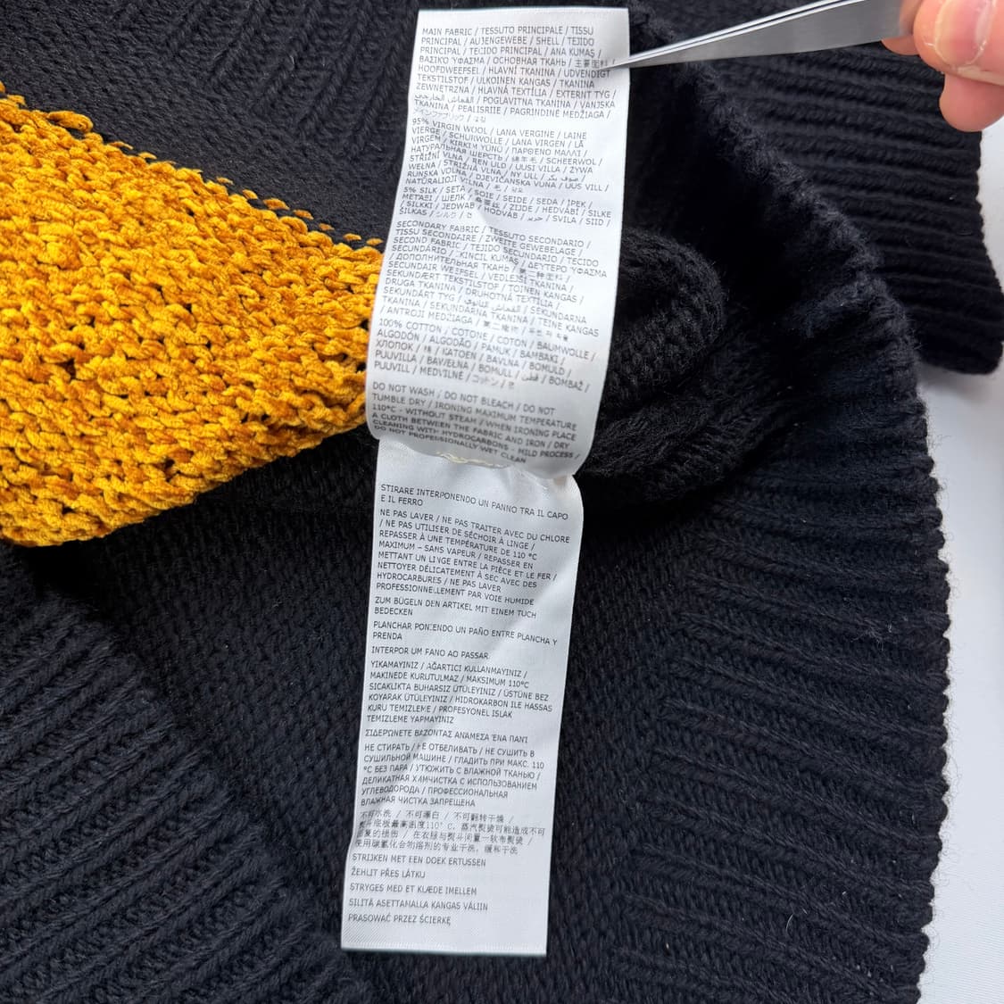 마르니x칼하트 wip 콜라보 크루넥 니트 상품이미지6