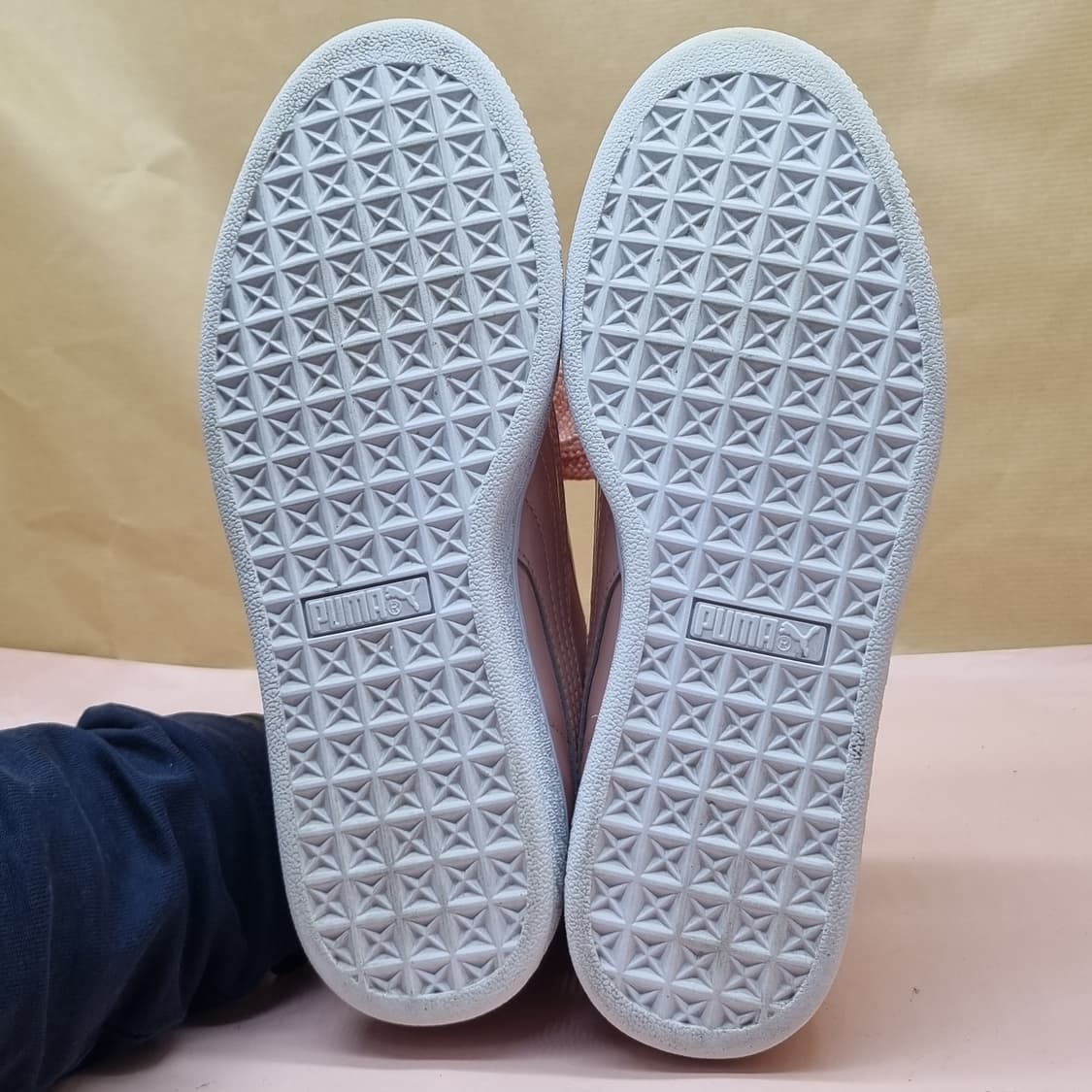 푸마 바스켓 하트 여성 스니커즈 230  상품이미지3