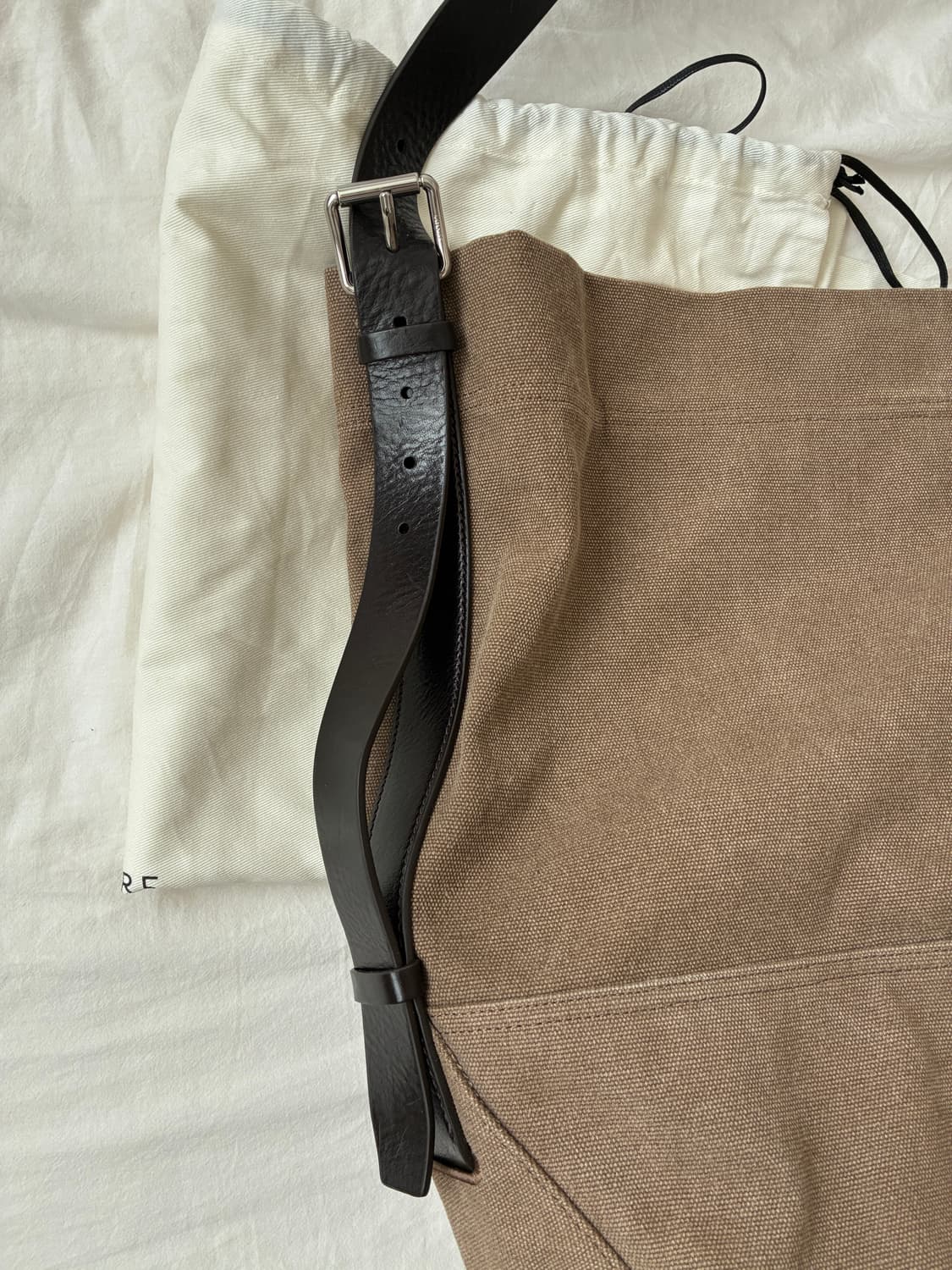 lemaire belted tote bag 르메르 벨트 토트백 상품이미지8