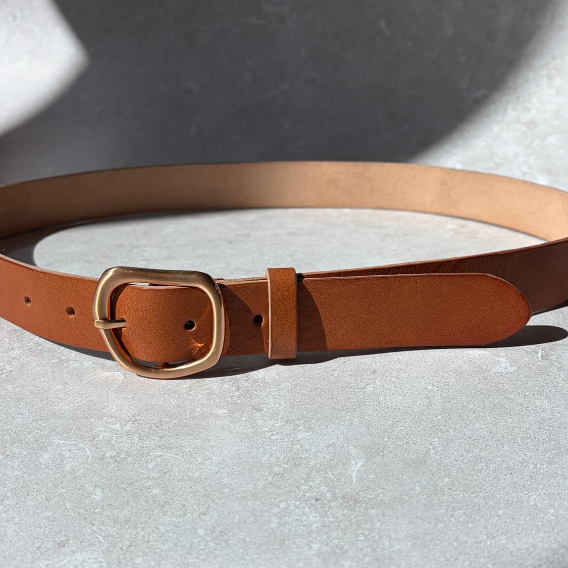 Oribell 커브드 24k 골드플레이트 버클 볼드 베지터블 소가죽 벨트 상품이미지5